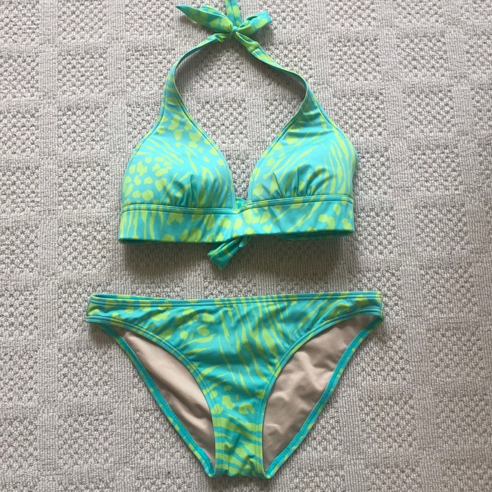 Victoria’s Secret Bikini Set